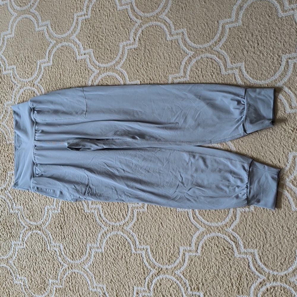 💜 Athleta Salutation Jogger Grey/Blue GUC